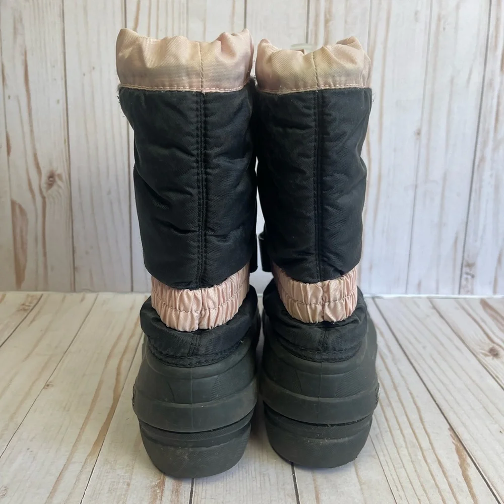 Sorel pink / black Snow boots Size 4